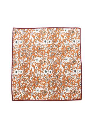 Нагрудный платок оранжевый с белыми цветочками