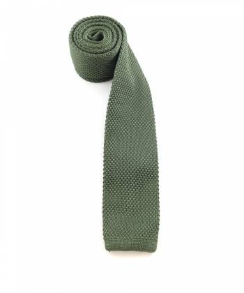 Вязаный галстук болотного цвета однотонный