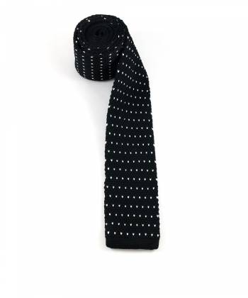 Вязаный галстук черного цвета в белый горошек